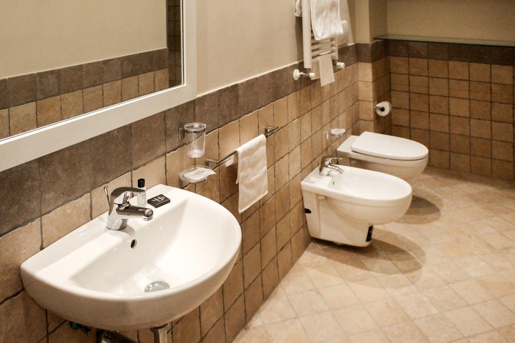 Lhp Suite Rivisondoli Luaran gambar