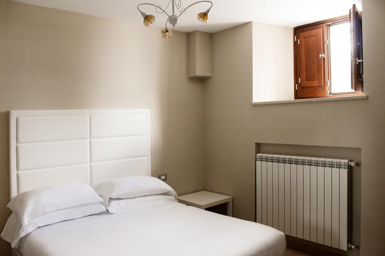Lhp Suite Rivisondoli Luaran gambar